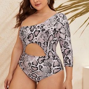 Plus Size: Snakeskin One Shoulder Long Sleeve One Piece Swimsuit